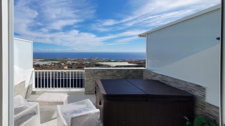 House in Los Menores